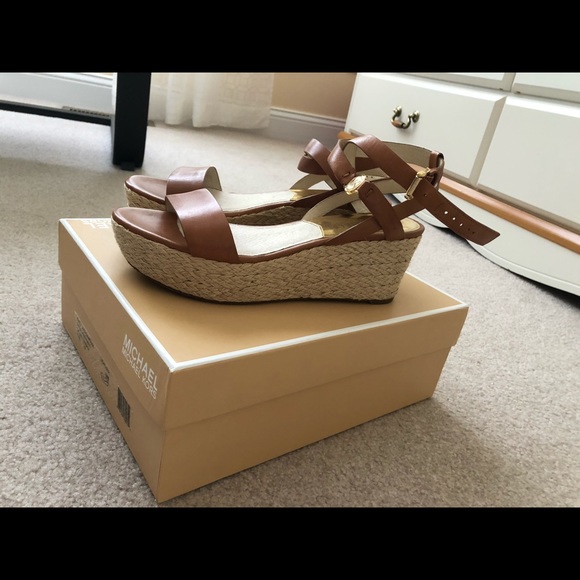 Michael Kors Jalita Charm Sandal - Picture 5 of 5